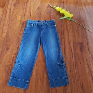 Ladies Blue Jeans Capris 👖